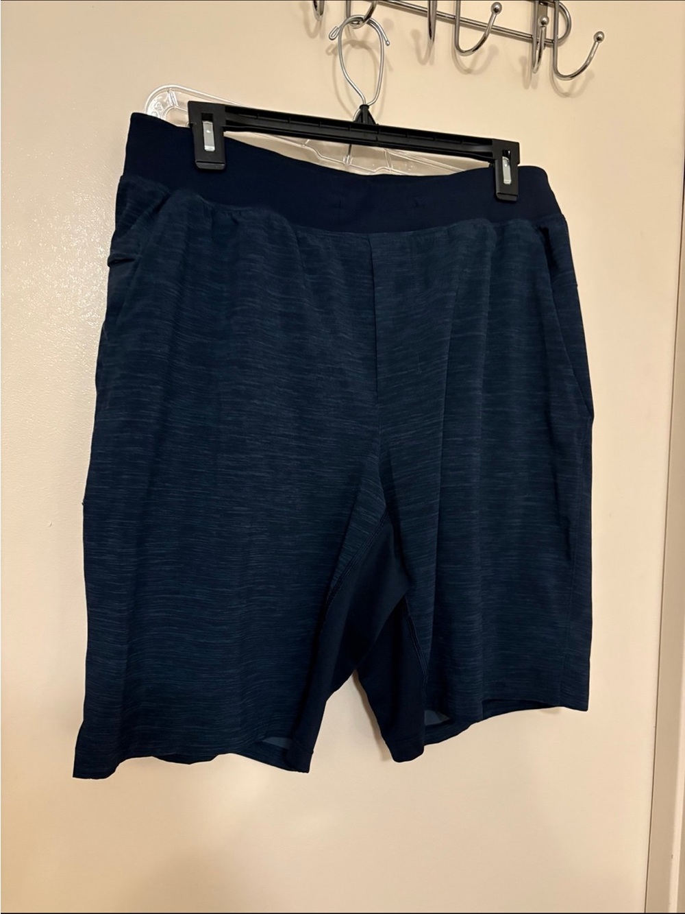 lululemon athletica Dark Navy Athletic Shorts size large men’s
